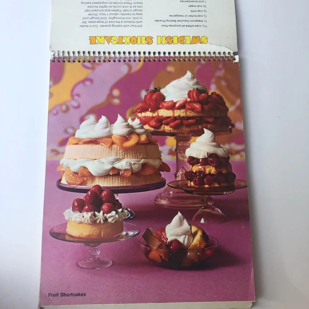 The Well Dressed Dessert Flip Page Cookbook 1st Print Vintage 1969 Cool Whip